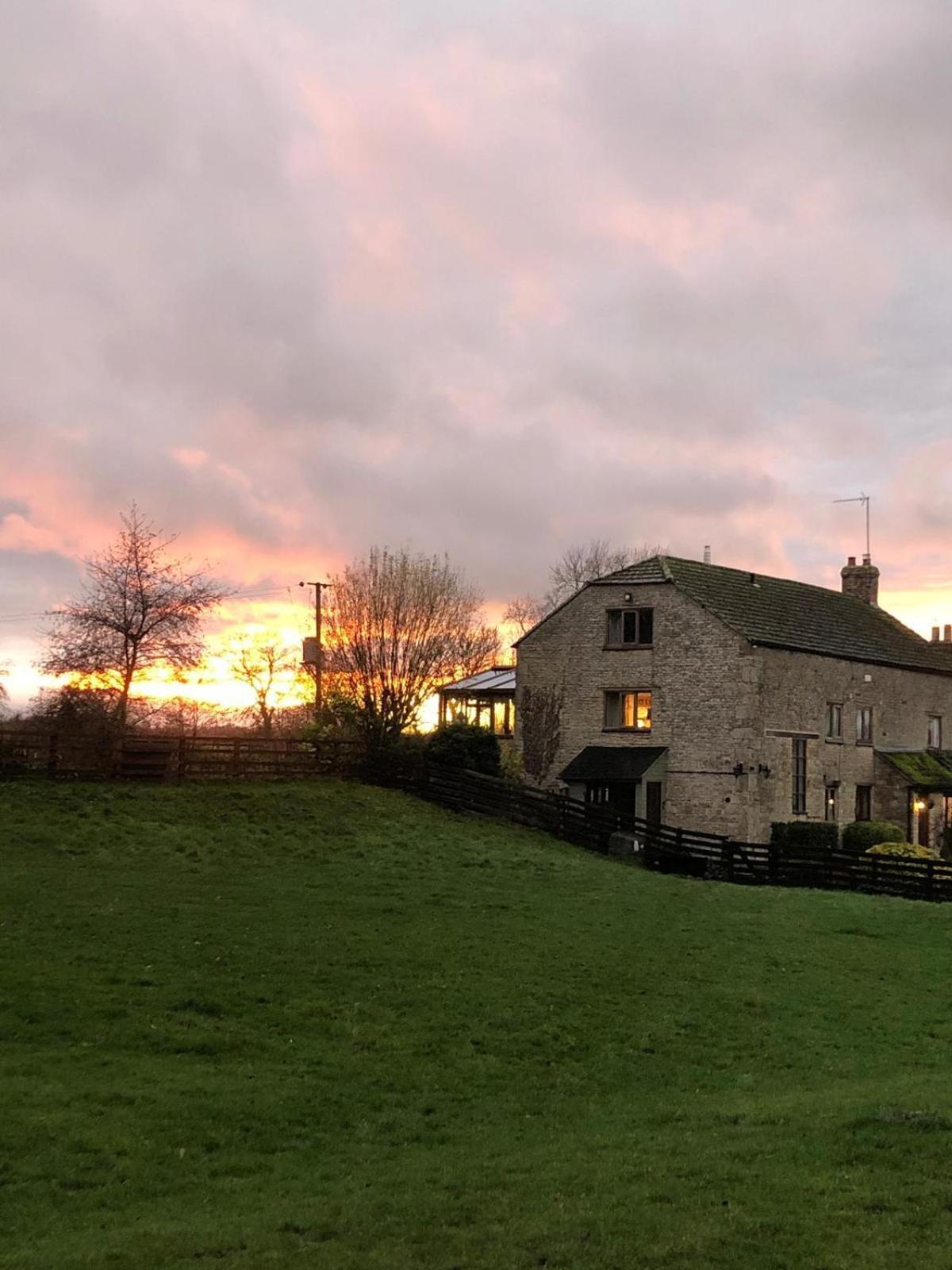 Astwell Mill Bed and Breakfast Helmdon Exteriör bild